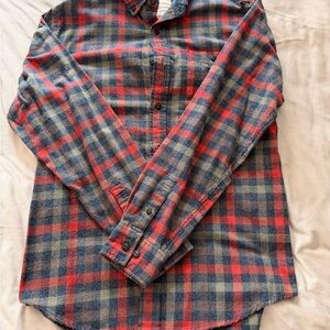 Casual Red and Blue Plaid Button-Down Shirt